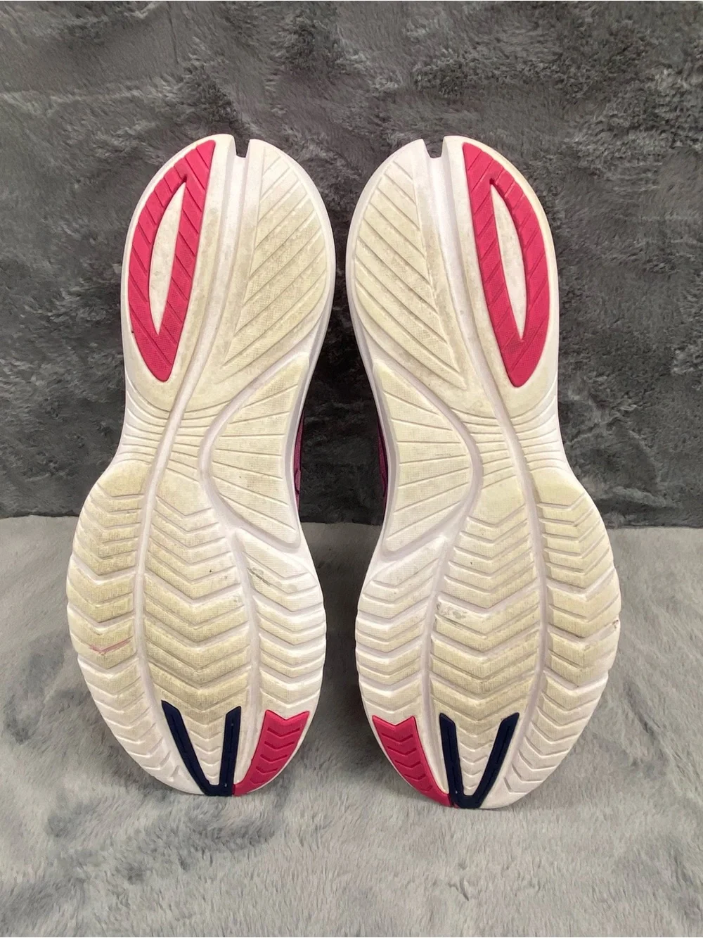 Saucony Kinvara 13 Mens Size 12 Pink & White Running Trainers Lightweight Shoes